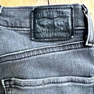 Genuine high rise Levi’s black skinny jeans